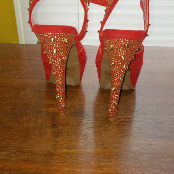 Mascotte red platform heels with gold details - Picture 2 of 5